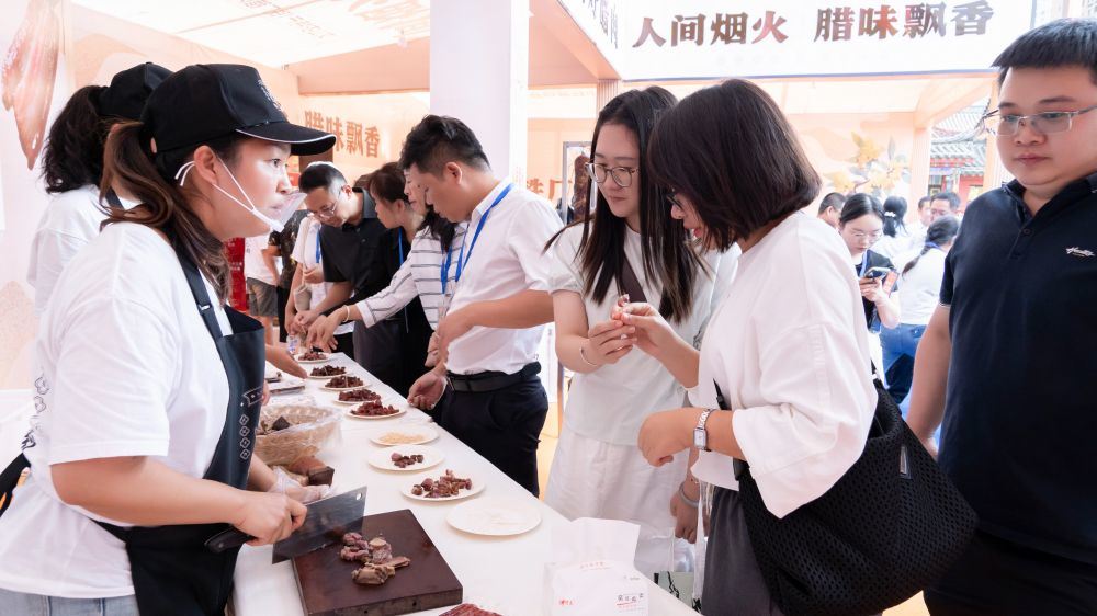 “人间烟火・腊味飘香”文山农特产展销会盛大开幕  第2张